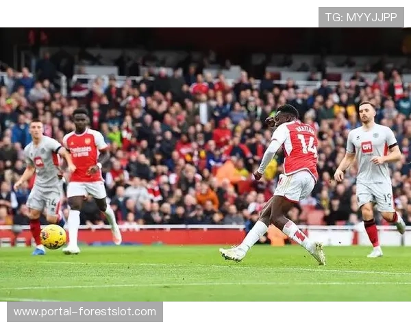 阿森纳5-0战胜利兹联,展现强大攻击力