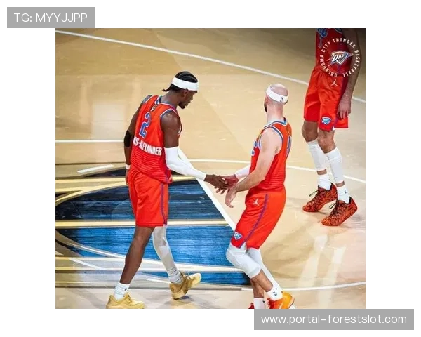 塞克斯顿21分黄蜂替补发力，马刺末节反扑未果